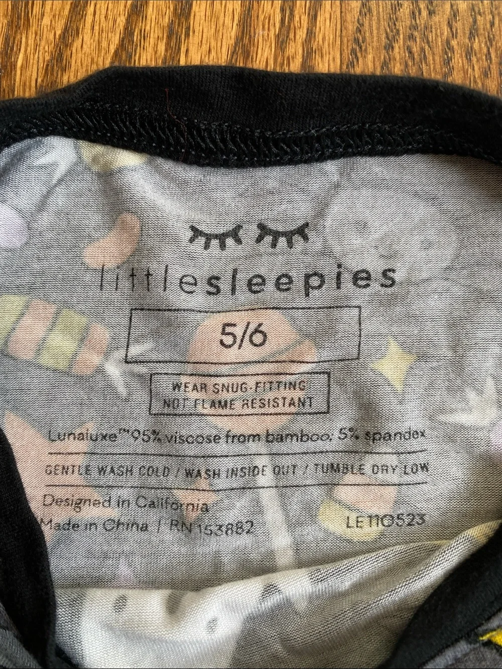 Little Sleepies Hey Boo Halloween print, bamboo 2 piece pajama set, size 5/6.